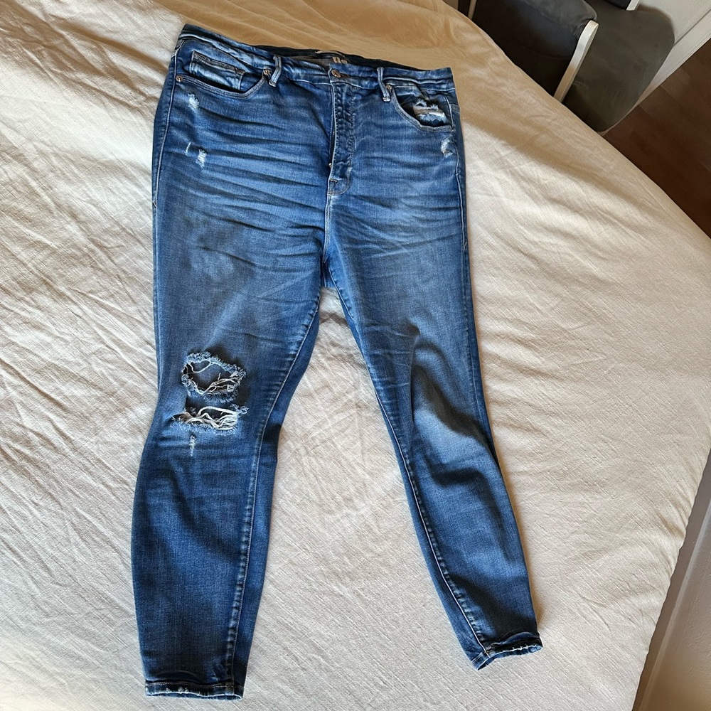 Good American Good Legs Crop size 18